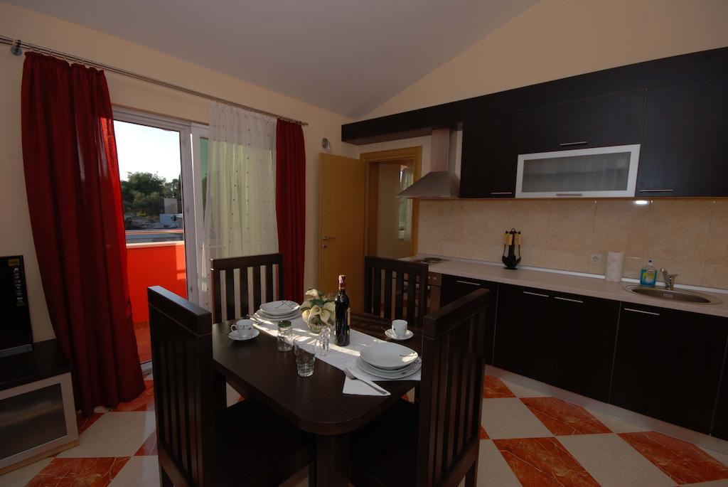 Apartments Stepic โตรกีร์ ห้อง รูปภาพ