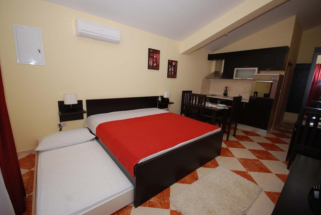 Apartments Stepic โตรกีร์ ห้อง รูปภาพ